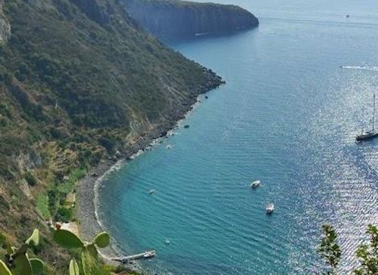 italy/campania/attraction/spiaggia-scarrupata
