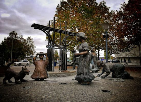 luxembourg/remich/attraction/place-dr-fernand-kons
