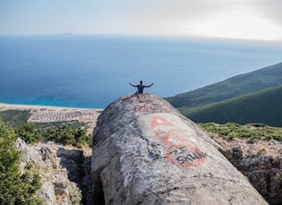 albania/has/attraction/big-bunker