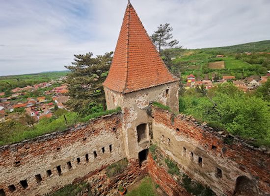 romania/transylvania/attraction/stolzenburg-slimnicului-fortress