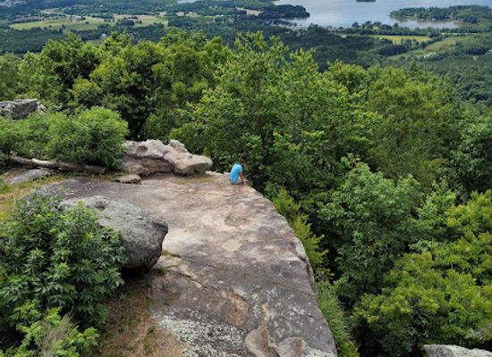 alabama/weiss-lake/attraction/cherokee-rock-village
