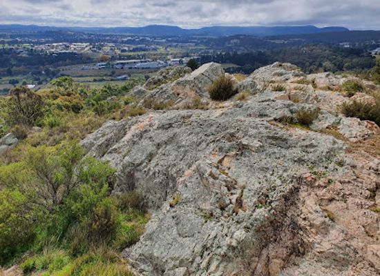 australia/goulburn-valley/attraction/rocky-hill-war-memorial-and-museum