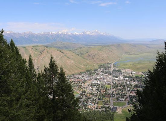wyoming/jackson-hole/attraction/king-tubes-snow-tubing-at-snow-king-mountain