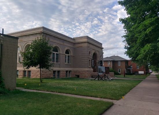 minnesota/mankato/attraction/carnegie-art-center