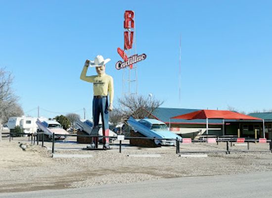texas/amarillo/attraction/2nd-amendment-cowboy