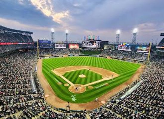 illinois/chicago/attraction/guaranteed-rate-field