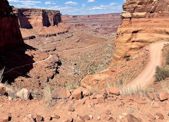utah/canyonlands/attraction/elvis-rock
