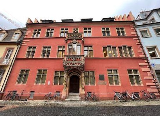 germany/freiburg/attraction/haus-zum-walfisch