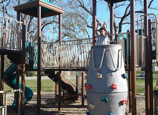 missouri/independence/attraction/hill-park-pavilion