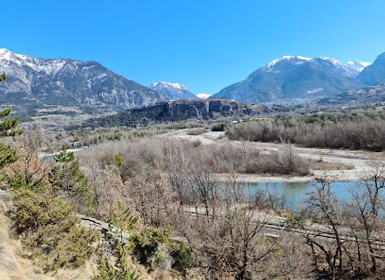 france/ecrins-national-park/attraction/fontaine-petrifiante-de-reotier
