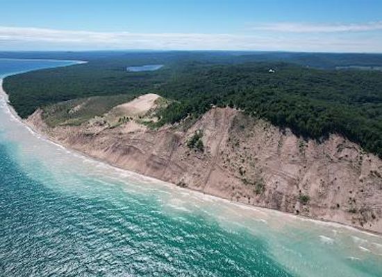 michigan/sleeping-bear-dunes-national-lakeshore/attraction/pyramid-point