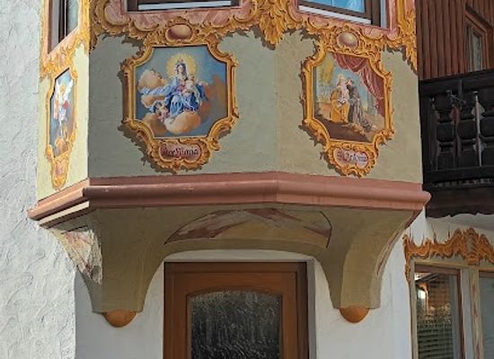 germany/oberammergau/attraction/erker-mit-ave-maria-sankt-antonius-heilige-andreas-von-sebastian-pfeffer-bmalt