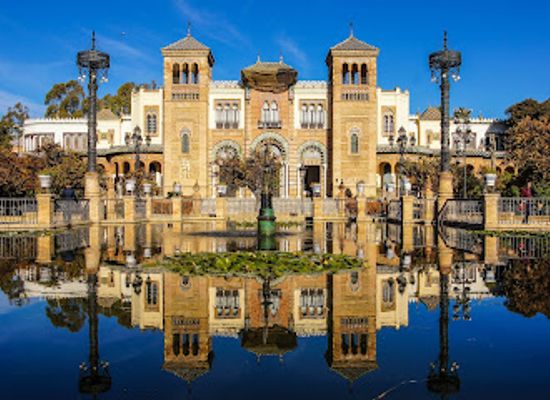 spain/seville/attraction/estanque-central-de-plaza-de-america