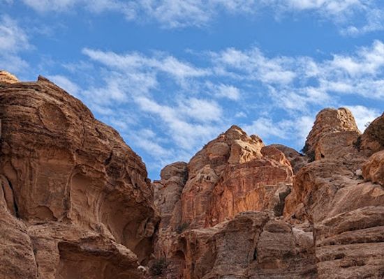 jordan/shobak-castle/attraction/tomb-of-the-roman-soldier