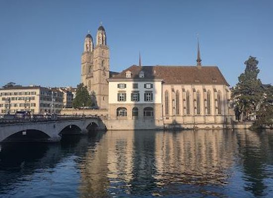 switzerland/zurich/attraction/wasserkirche