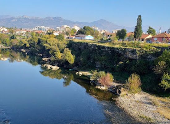 montenegro/skadar-lake-region/attraction/king-nikola-monument