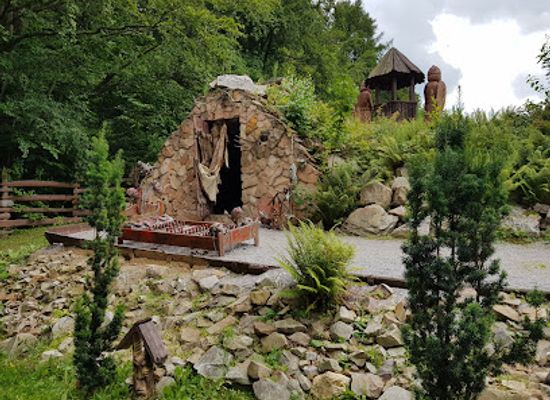 poland/holy-cross-mountains/attraction/babyjagowo