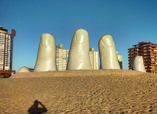 uruguay/punta-del-este/attraction/playa-brava