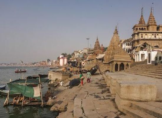 india/varanasi/attraction/scindia-ghat