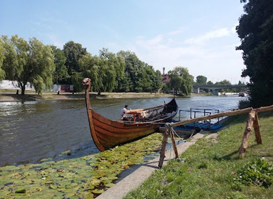 poland/zulawy/attraction/wyspa-spichrzow-w-elblagu