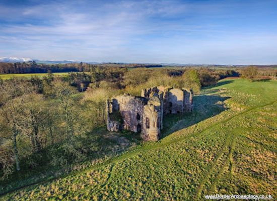united-kingdom/berwickshire/attraction/twizel-castle