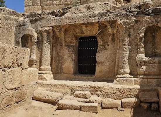 jordan/balqa-highlands/attraction/cave-of-the-seven-sleepers-ashabul-kahf
