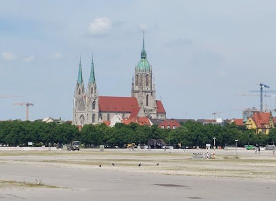 germany/munich-countryside/attraction/bavaria-statue