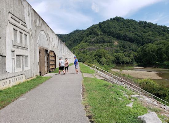 west-virginia/hatfield-mccoy-mountains/attraction/matewan-depot