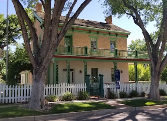 utah/st-george/attraction/brigham-and-amelia-young-home