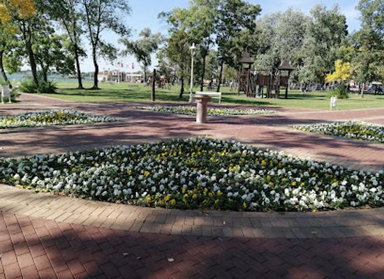 serbia/backa/attraction/sundial