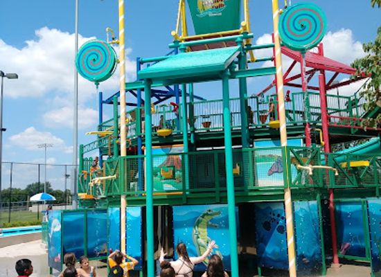 illinois/schaumburg/attraction/rainbow-falls-waterpark