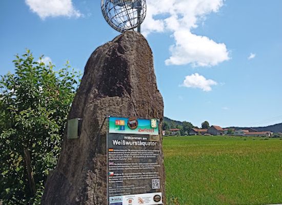 germany/bavarian-forest-national-park/attraction/weisswurstaquator-denkmal-zwiesel