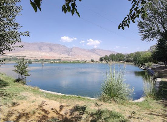 tajikistan/panjakent/attraction/park-s-ozerom