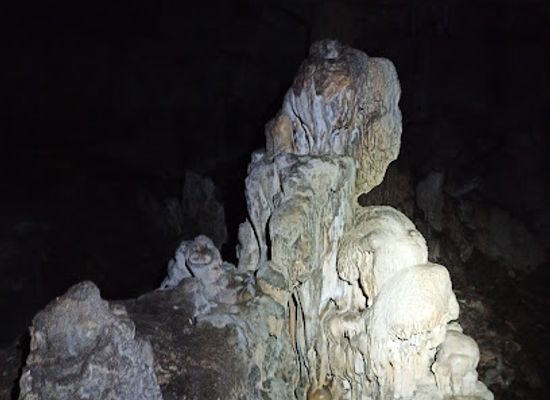 greece/attica/attraction/lion-cave