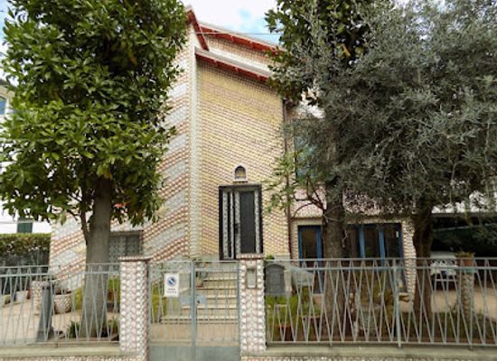 italy/rimini/attraction/house-of-the-shells