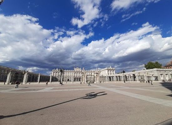 spain/madrid/attraction/royal-palace-s-ledge-viewpoint