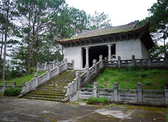 vietnam/dalat/attraction/khu-du-li-ch-la-ng-nguye-n-hu-u-ha-o