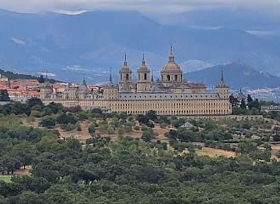 spain/avila/attraction/san-lorenzo-de-el-escorial