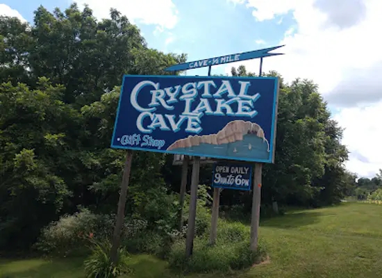 iowa/eastern-iowa/attraction/crystal-lake-cave