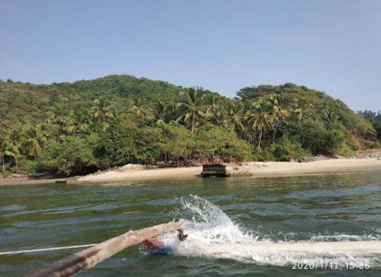 india/tarkarli/attraction/tarkarli-beach-malvan