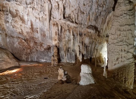 italy/marche/attraction/frasassi-caves