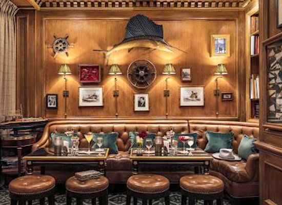 france/paris/attraction/bar-hemingway