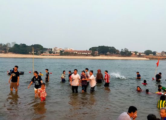 laos/vientiane/attraction/sai-thong-beach