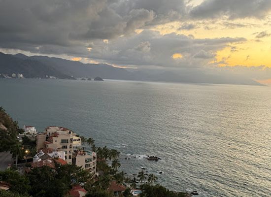 mexico/puerto-vallarta/zona-romantica/attraction/lovers-sunset-point
