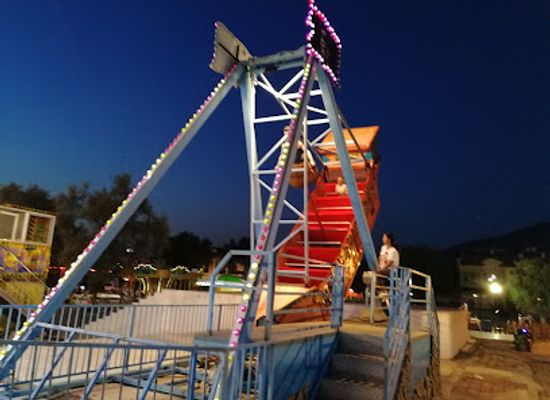turkiye/lycian-coast/attraction/aktur-lunapark