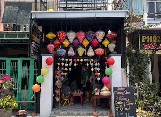 vietnam/north-central-coast/attraction/lantern-making-class