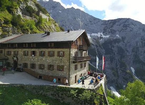 austria/karwendel/attraction/karwendelhaus-in-karwendel