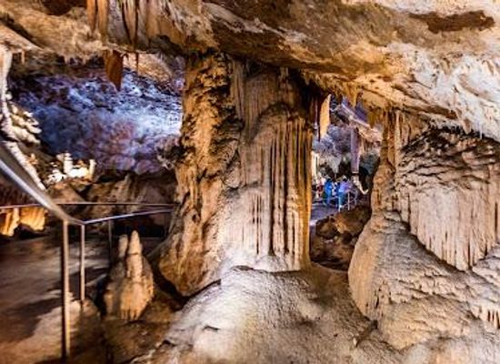 australia/blue-mountains-national-park/attraction/jenolan-caves