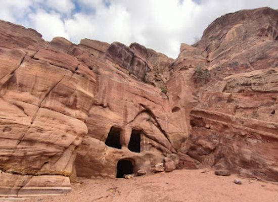 jordan/southern-jordan-valley/attraction/the-skull-cave