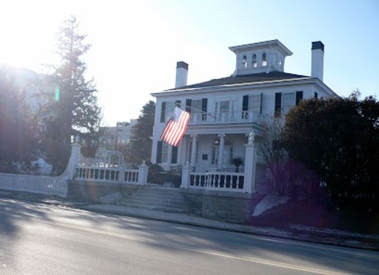 maine/augusta/attraction/blaine-house